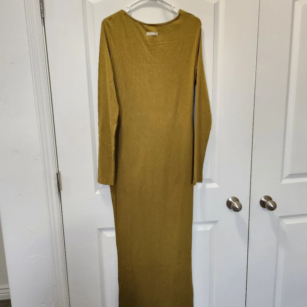 Fancy Homebody Signature Maxi Ribbed Dress - Picture 4 of 6